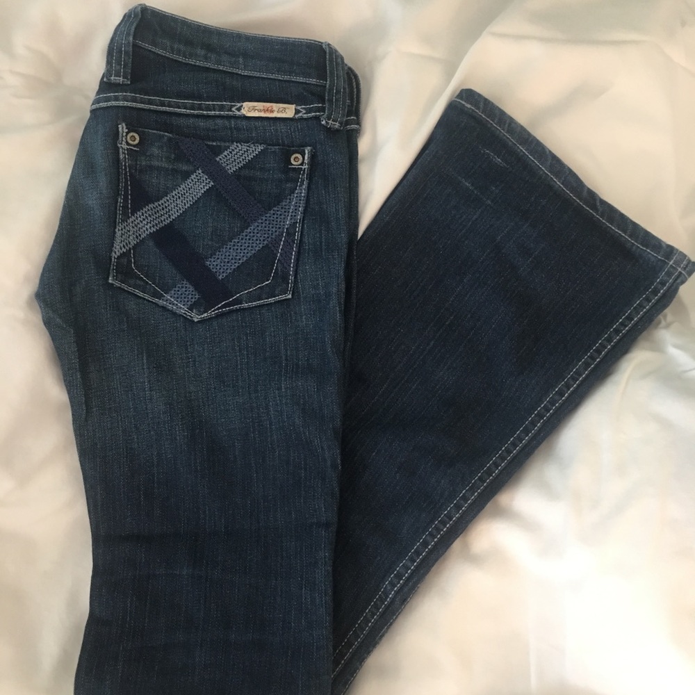 Size 0 Frankie B Flare Jeans & cute pocket detail
